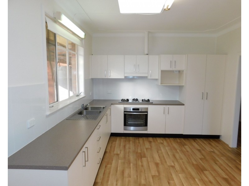 8 Barellan Avenue, Carlingford NSW 2118