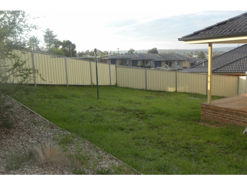 7 Hambrook Place, Young NSW 2594