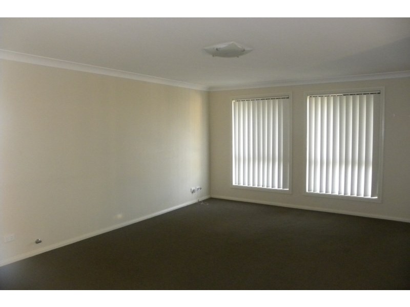 7 Hambrook Place, Young NSW 2594
