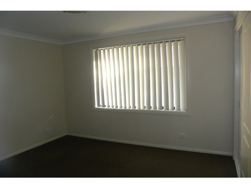 7 Hambrook Place, Young NSW 2594