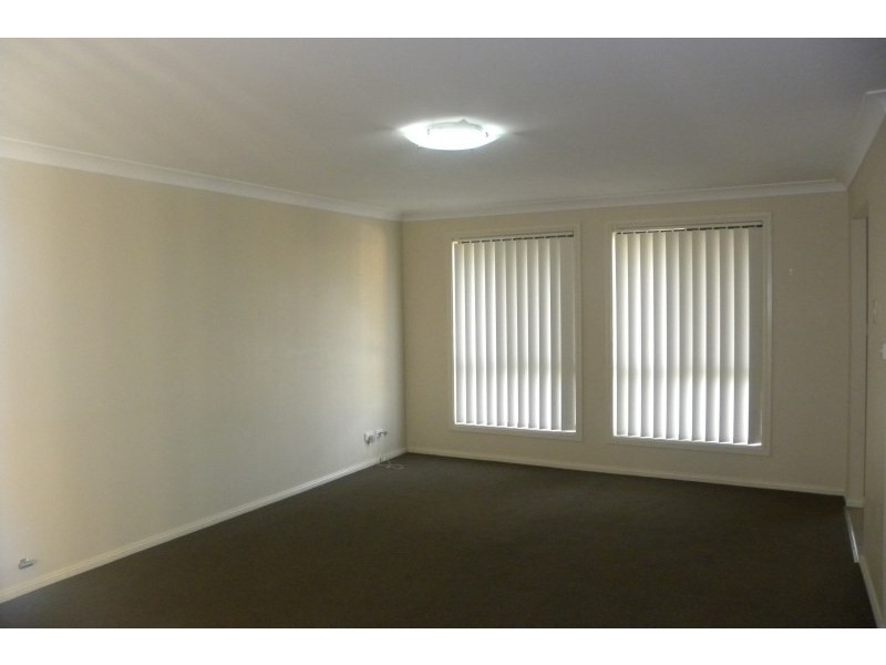 7 Hambrook Place, Young NSW 2594