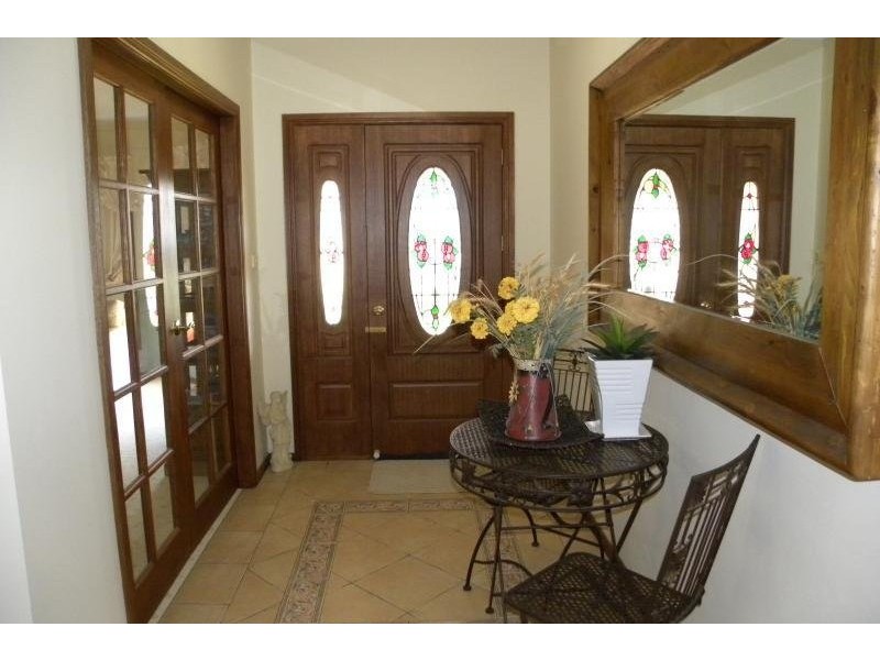 50 Berkleys Road, Young NSW 2594