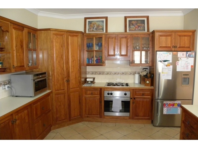 50 Berkleys Road, Young NSW 2594