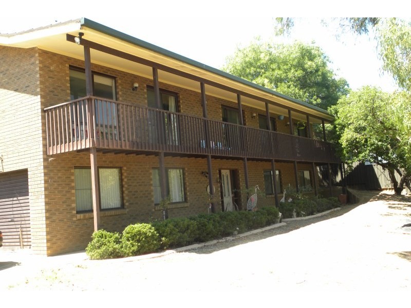 173 William Street, Young NSW 2594