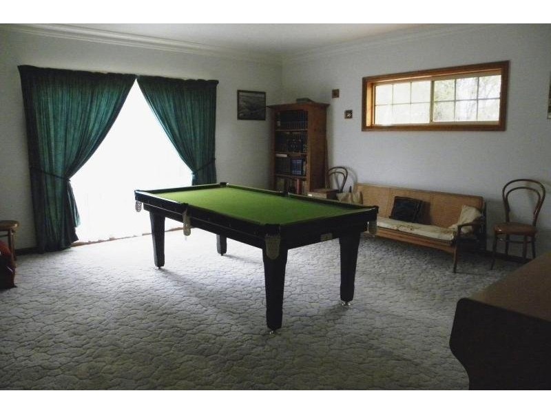 30 Kellys Road, Young NSW 2594