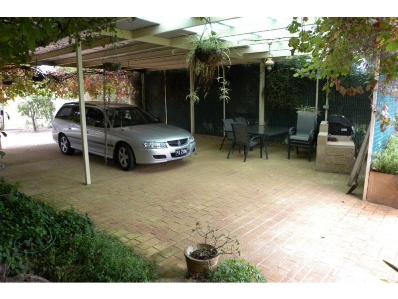 30 Kellys Road, Young NSW 2594
