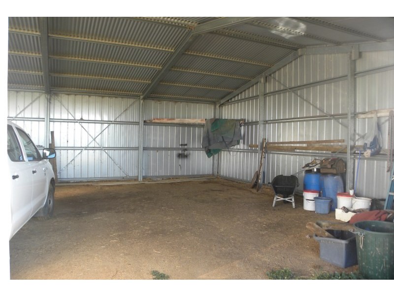 98 Belmore Road, Young NSW 2594