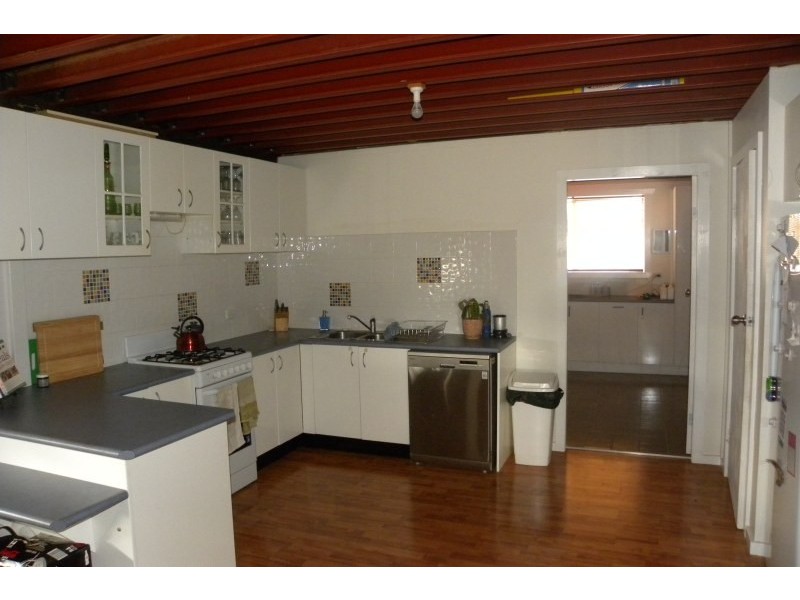 42 Woodlands Road Road, Young NSW 2594