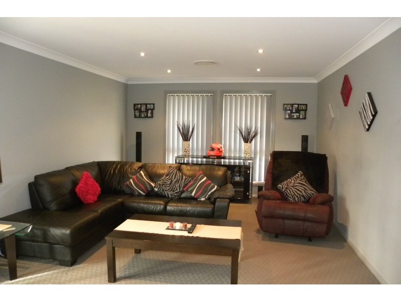 18 Jordan Place, Young NSW 2594