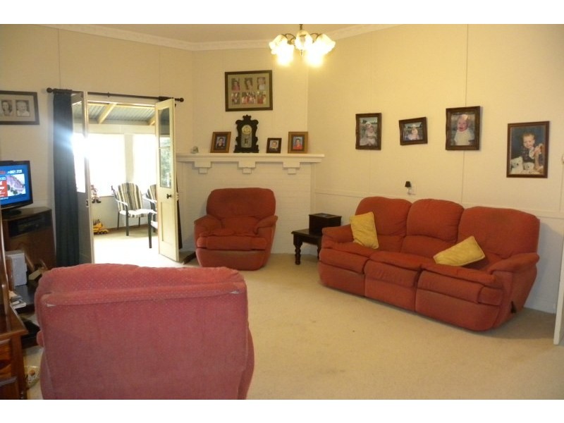 265 Peels Lane, Young NSW 2594