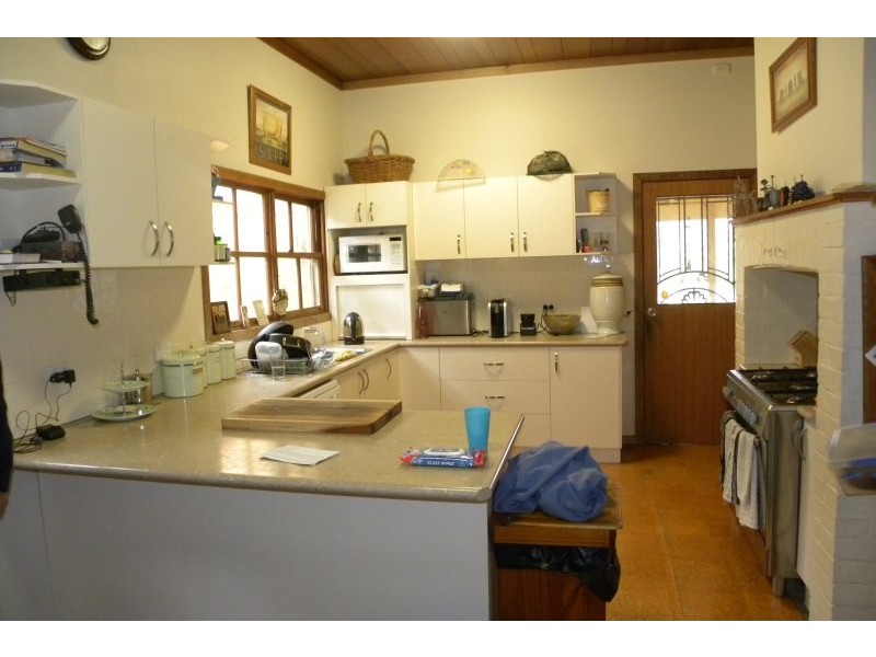 265 Peels Lane, Young NSW 2594