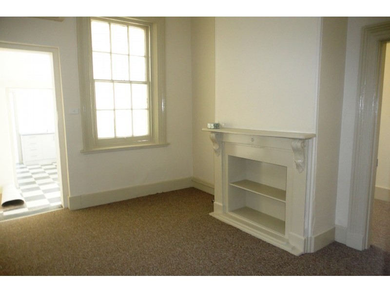 11 Clarke Street, Young NSW 2594