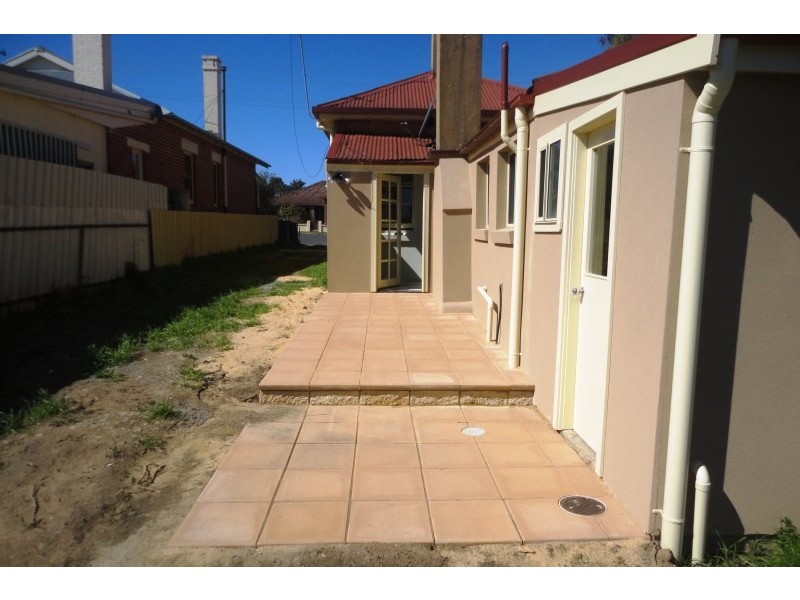 11 Clarke Street, Young NSW 2594