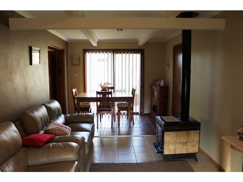 30 Cowper Street, Young NSW 2594