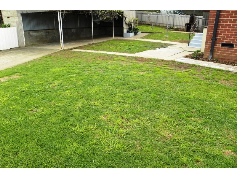 41 Taylor Road, Young NSW 2594