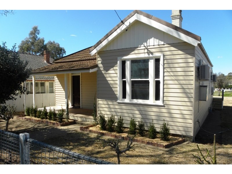 50 Wombat Street, Young NSW 2594
