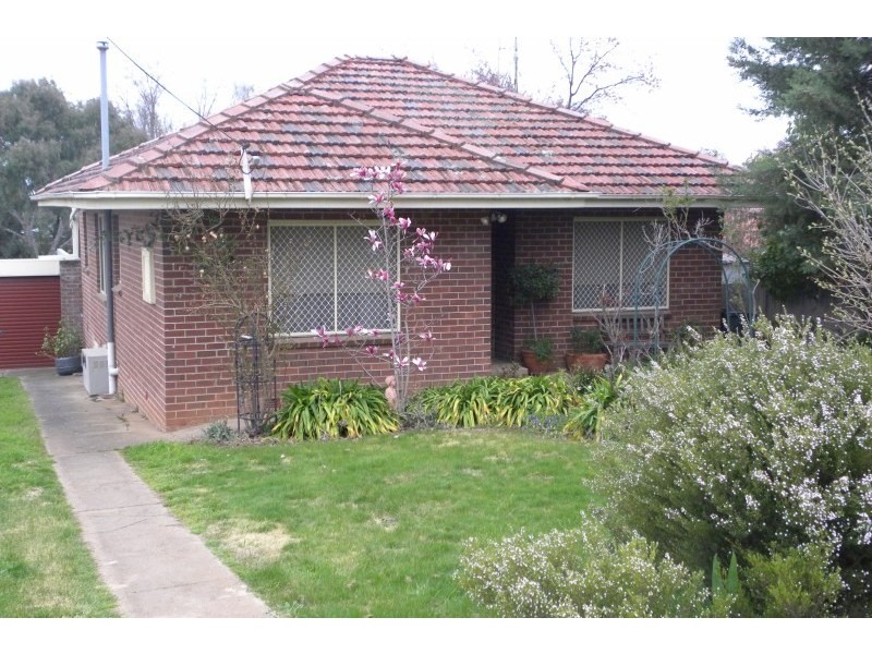 5 Florence Street, Young NSW 2594