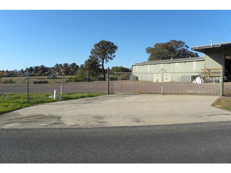 13 Spring Creek Road, Young NSW 2594