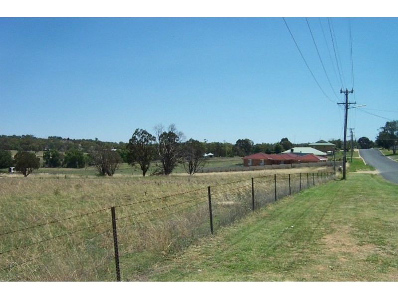 63a Templemore Street, Young NSW 2594