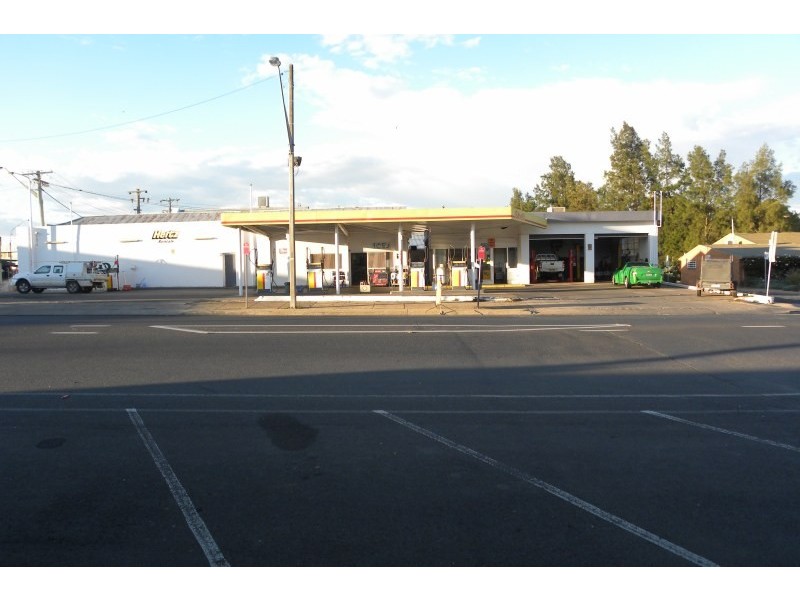 85 Main Street, Young NSW 2594