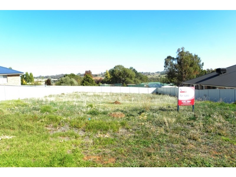 21 Settlers Place, Young NSW 2594