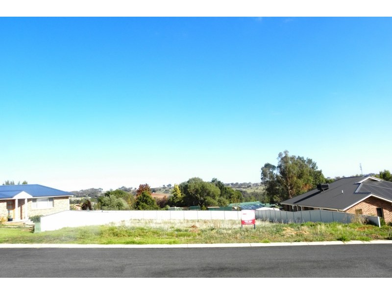 21 Settlers Place, Young NSW 2594