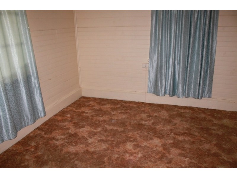 22 Yass Street, Young NSW 2594