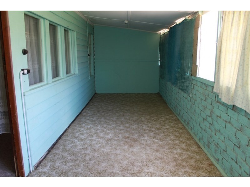 22 Yass Street, Young NSW 2594