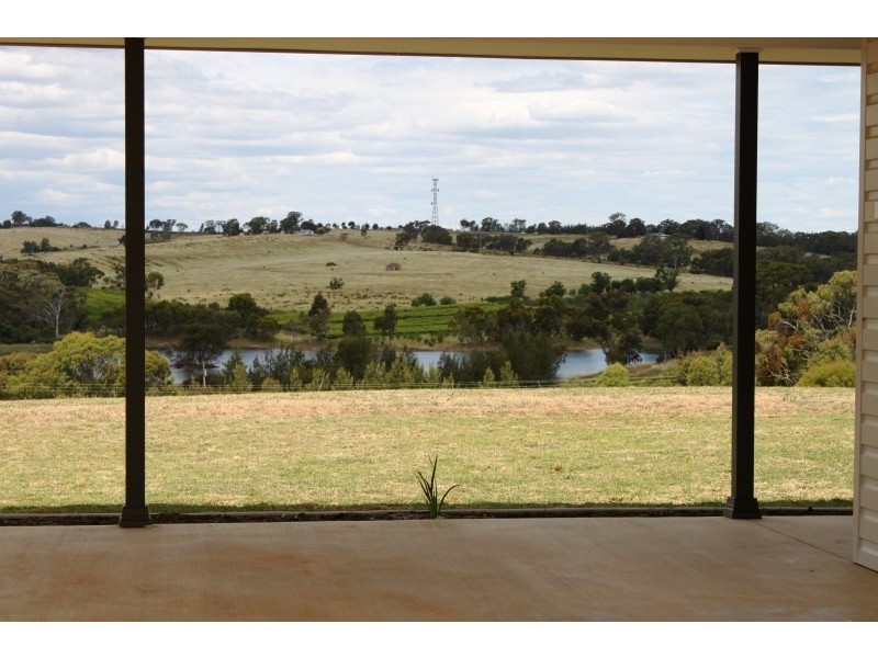 23 Cherry Vale Place, Young NSW 2594