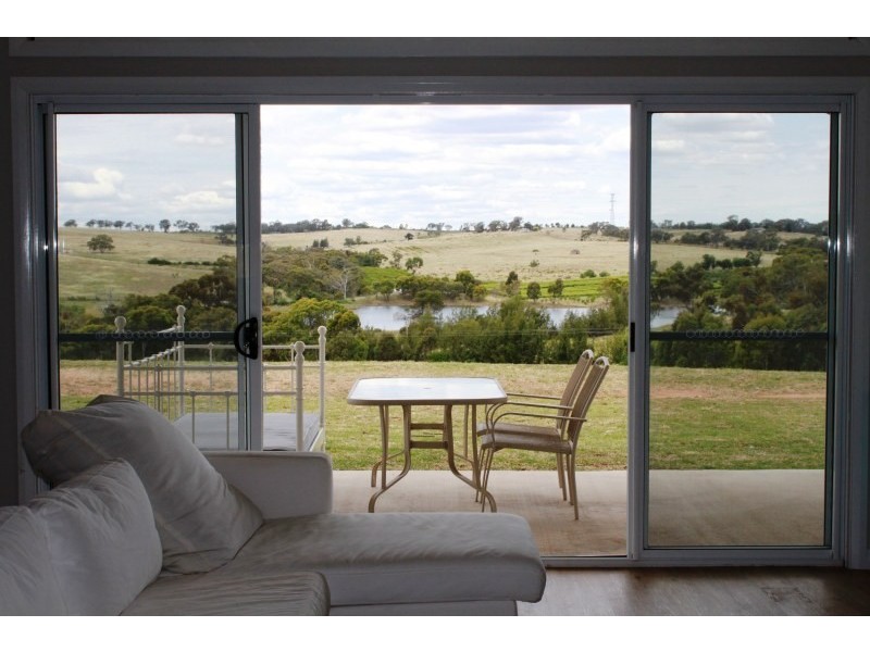 23 Cherry Vale Place, Young NSW 2594