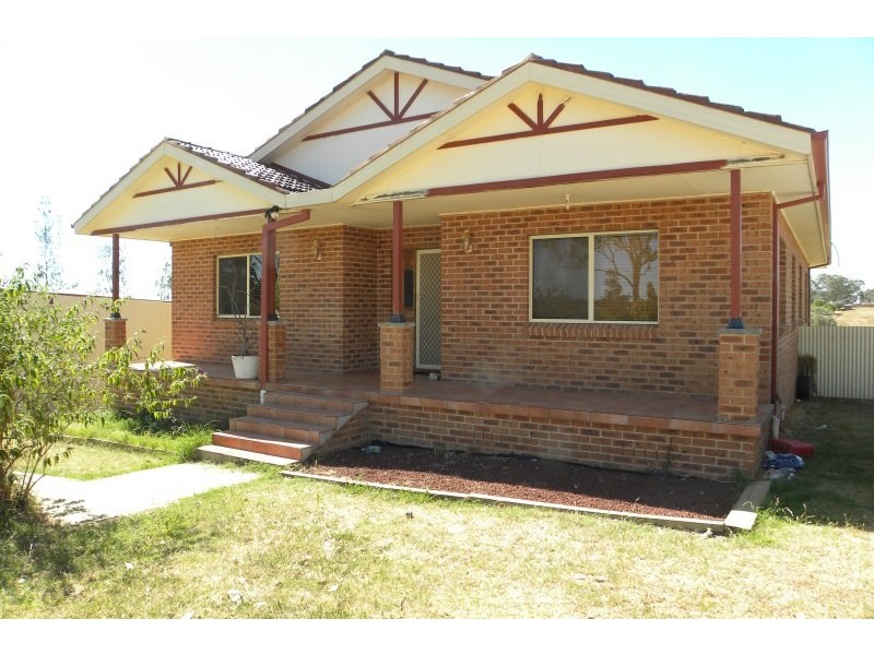 20 Osbournes Lane, Young NSW 2594