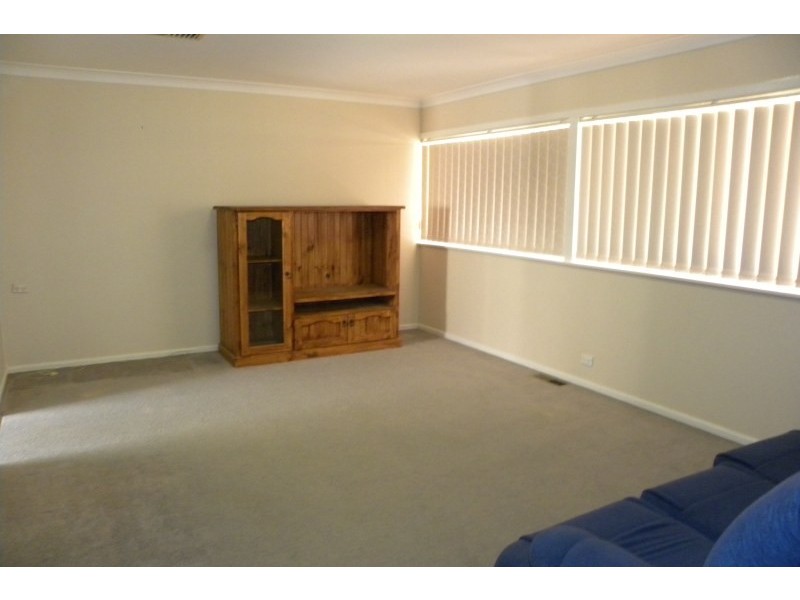 45 Fontenoy Street, Young NSW 2594