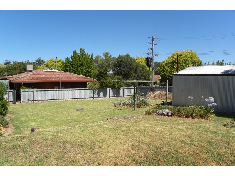 45 Fontenoy Street, Young NSW 2594
