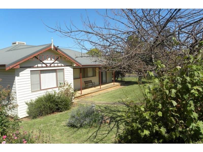 45 Fontenoy Street, Young NSW 2594