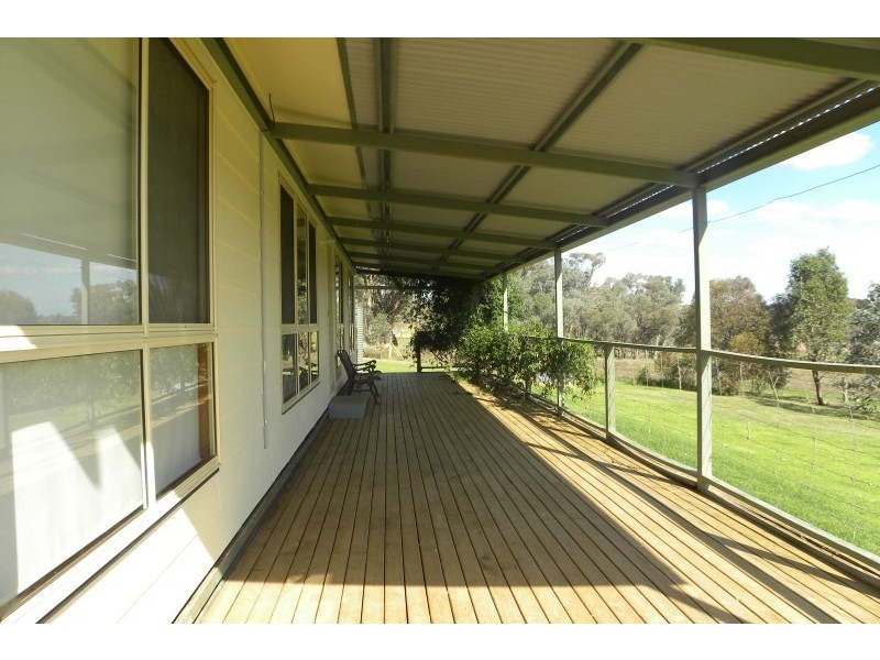 219 Pattersons Lane, Young NSW 2594