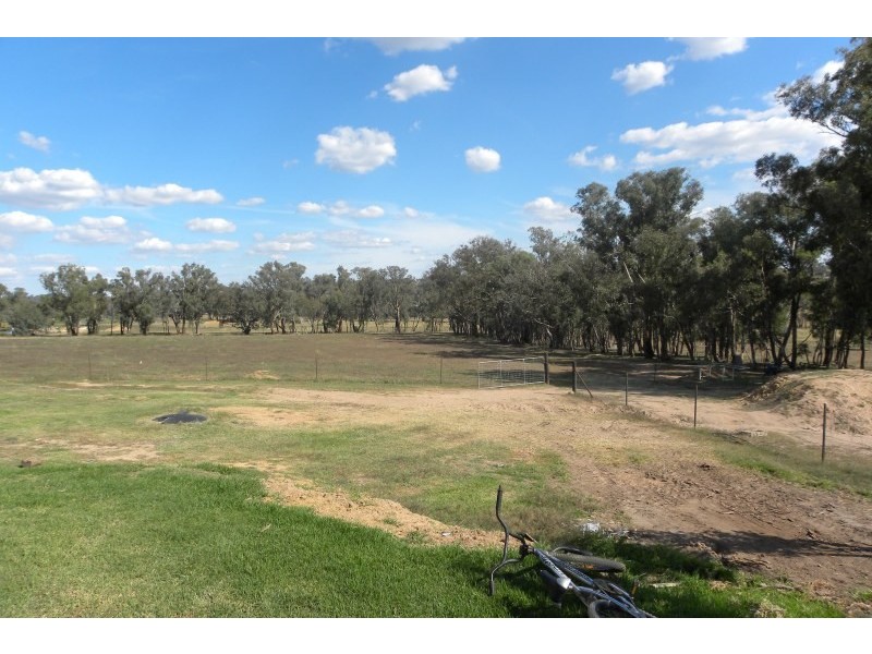 219 Pattersons Lane, Young NSW 2594
