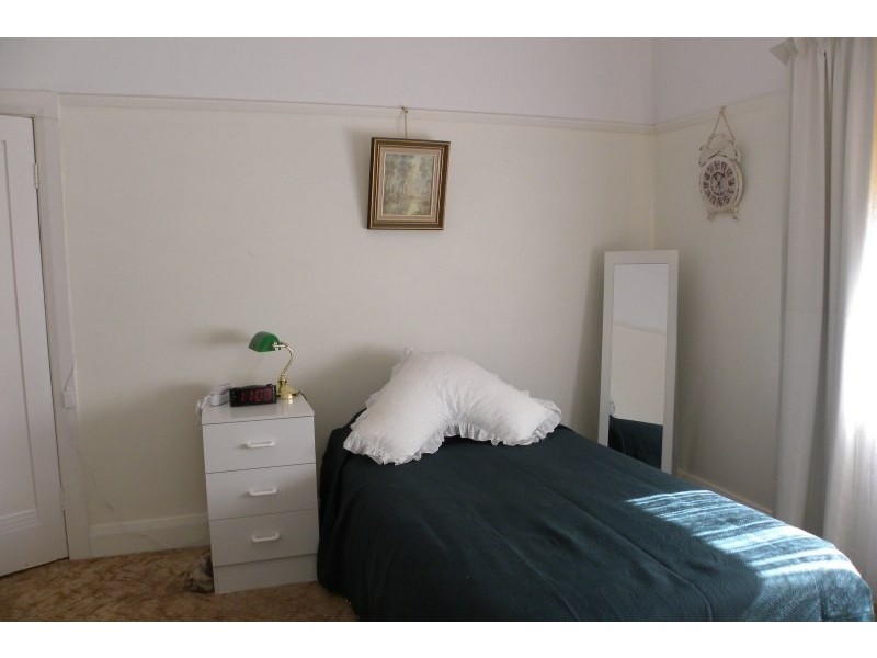 30 Mclerie Street, Young NSW 2594