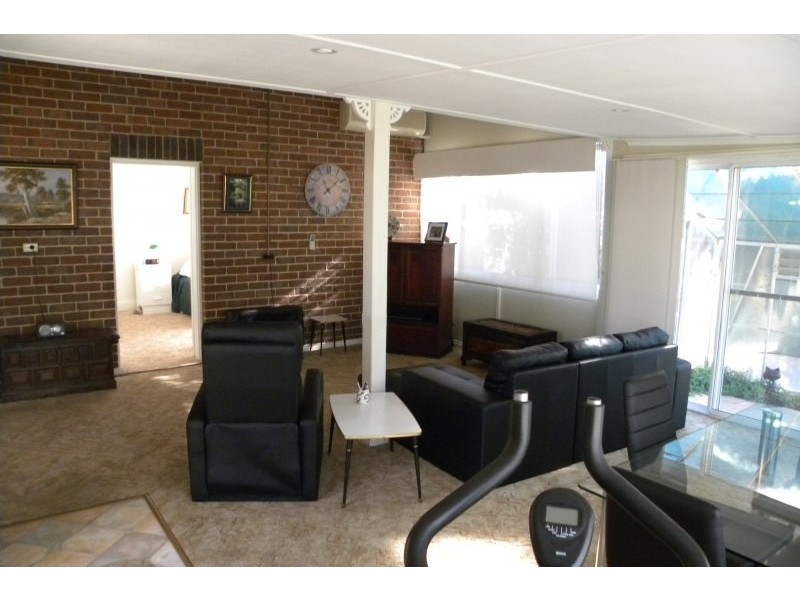 30 Mclerie Street, Young NSW 2594