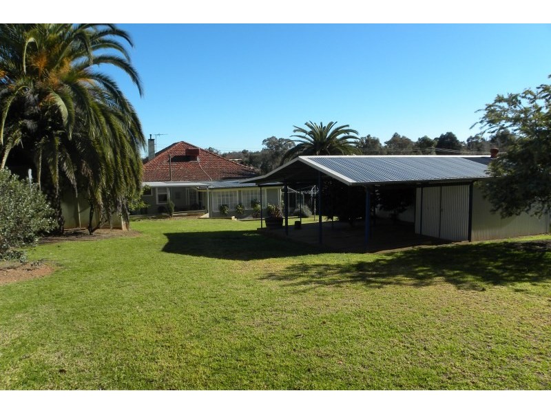 30 Mclerie Street, Young NSW 2594
