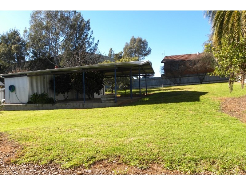 30 Mclerie Street, Young NSW 2594