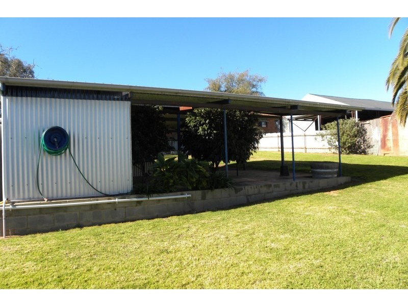 30 Mclerie Street, Young NSW 2594