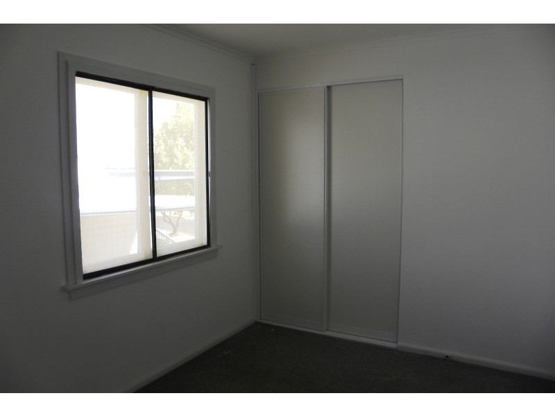 112 Berthong Street, Young NSW 2594