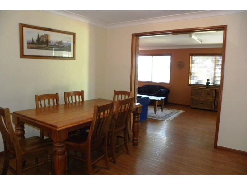 89 Fontenoy Street, Young NSW 2594