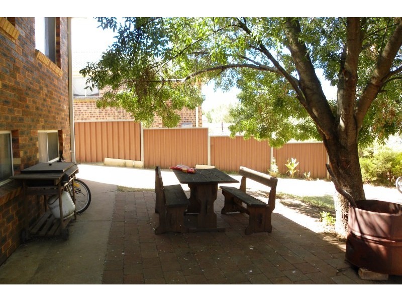 89 Fontenoy Street, Young NSW 2594