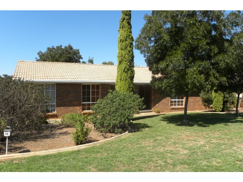 89 Fontenoy Street, Young NSW 2594