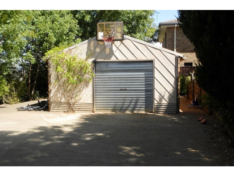 89 Fontenoy Street, Young NSW 2594