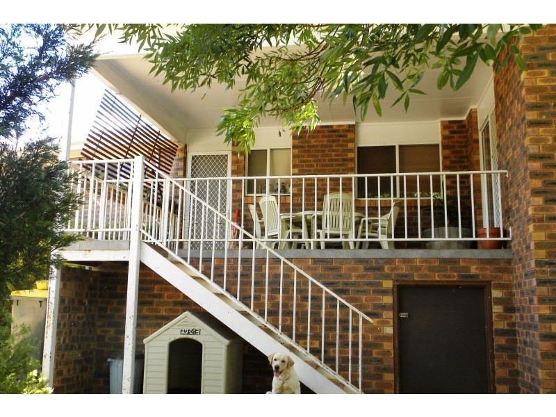 89 Fontenoy Street, Young NSW 2594