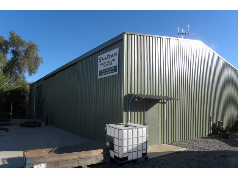 93 Old Temora Road, Young NSW 2594