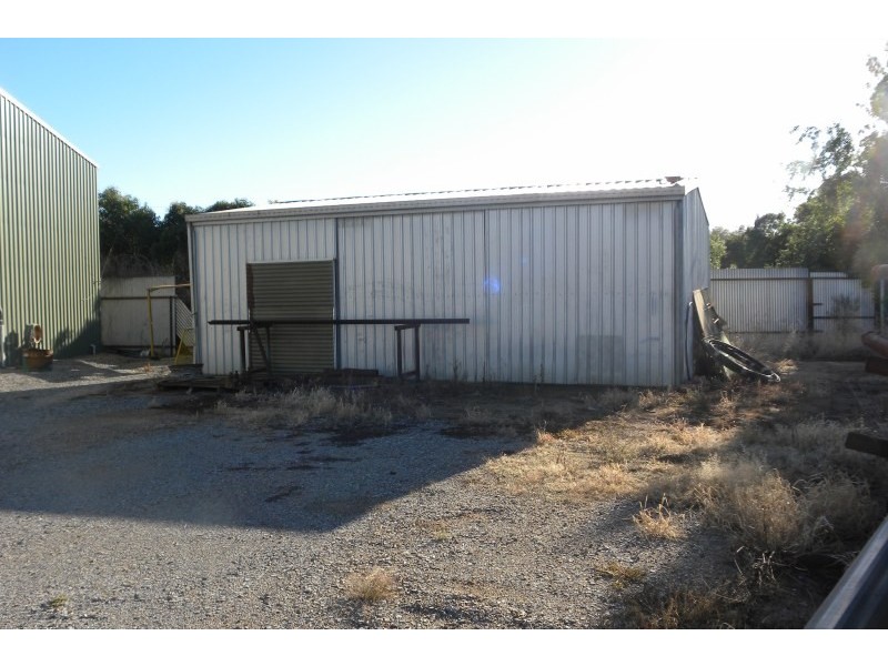 93 Old Temora Road, Young NSW 2594