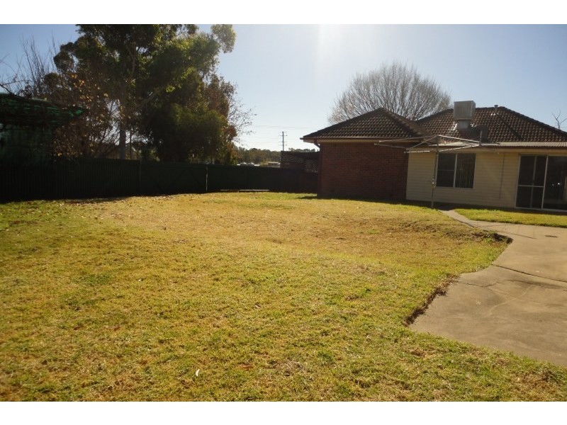 344 Boorowa Street, Young NSW 2594